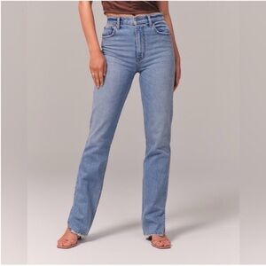 Abercrombie & Fitch Curve Love Ultra High Rise 90s Straight Jean
